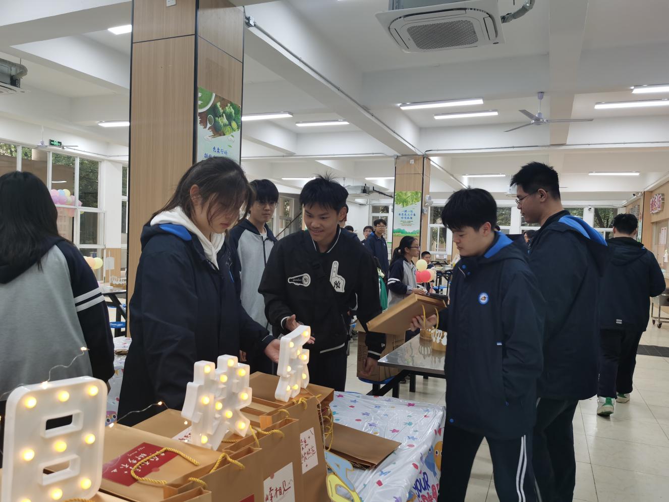 图片关键词